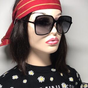 New Authentic Gucci GG0544S 001 Oversized Rectangle Sunglasses